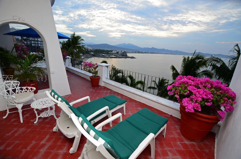 Dolphin Cove Inn 曼萨尼约 外观 照片