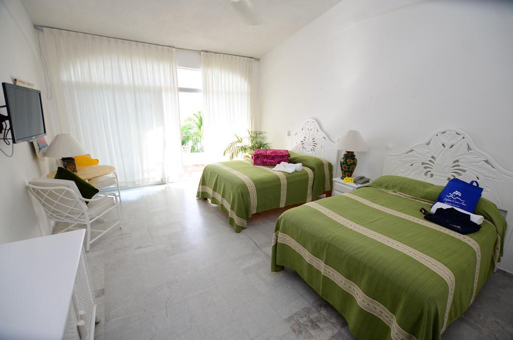 Dolphin Cove Inn 曼萨尼约 外观 照片