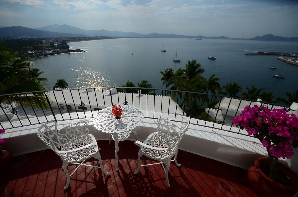Dolphin Cove Inn 曼萨尼约 外观 照片