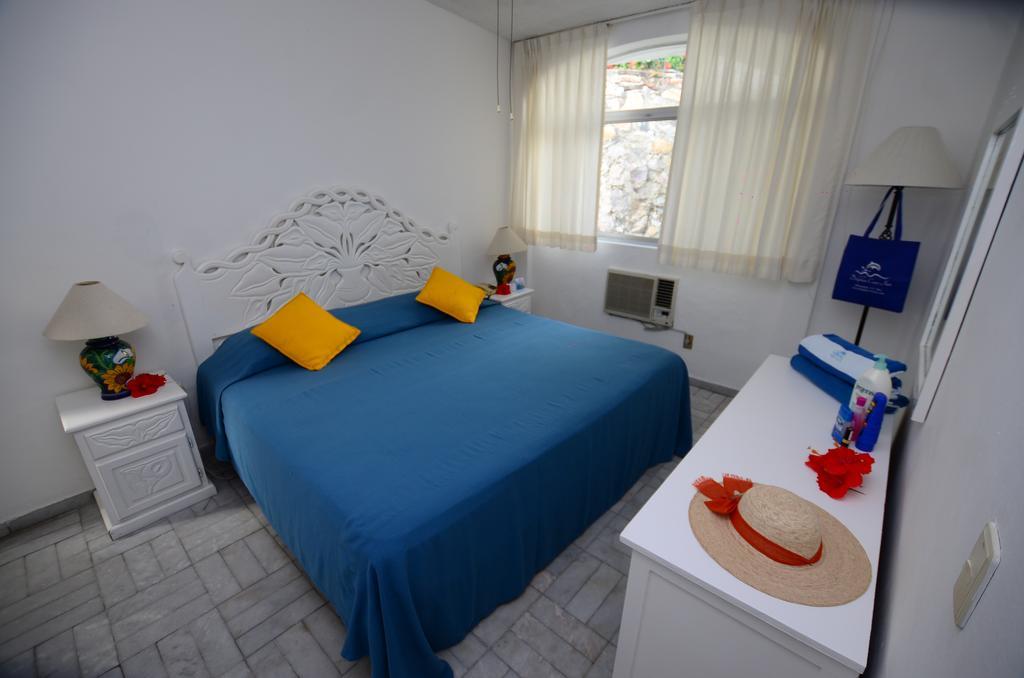 Dolphin Cove Inn 曼萨尼约 外观 照片